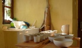 Atelier de la maison blanche - Cours pour adultes et enfants: poterie, céramique & tournage