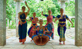 Ecole de danse Neela Chandra - cours danse indienne