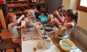 POT EN CIEL - Rentrée 2020, 2021: Cours de poterie mensuels pour enfants