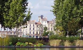 Jardin botanique et ses serres de Bordeaux Bastide