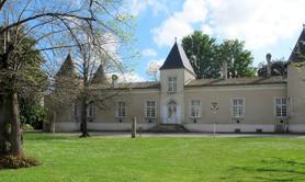 Centre d'art contemporain Château Lescombes