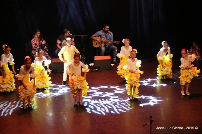 Las estrellas del Su - Cours de flamenco, sevillanes, rumba gipsy et ZUMBA