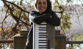 Glass d'Ysé - chanteuse et pianiste