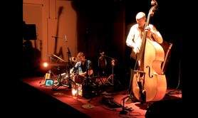 Jazz d'Oustanie - Duo basse tablas 