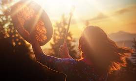 ASSOCIATION VOIX ET SONS DU MONDE - ATELIERS TAMBOUR CHAMANIQUE ET CHANTS SACRÉS