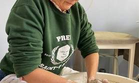 Sophie Lytka - CÉRAMIQUE - ATELIERS TOUR DE POTERIE - APPRENDRE LE TOURNAGE