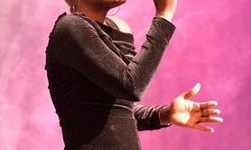 Ukegbu modesta  - Prestation gospel afro/soul/pop/variétés  