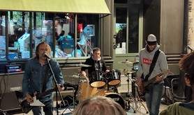 Spark in The Hood - Power Trio
