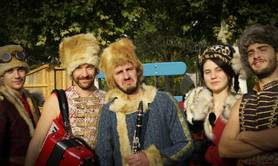 Sur les routes du Tzirkistan  - Caravane circassienne et clownesque sur un air de l’est...