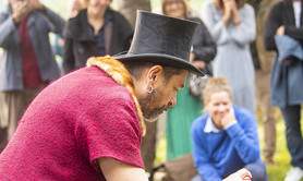 Willuberlue - Spectacle et animation jonglage poétique et magie décalée
