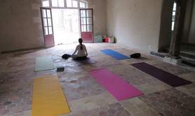 SE RELIER A LA SOURCE - COURS DE YOGA/ MEDITATION / CONCERT AUX BOLS TIBETAINS