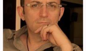 Professeur expérimenté donne cours de musique (piano/synthé) à domicile