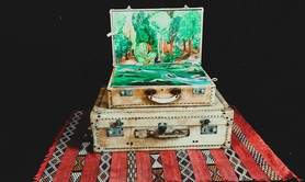 Cie La Main à la pâte - Tine,les chaussettes rouges/conte marionettique et illustré