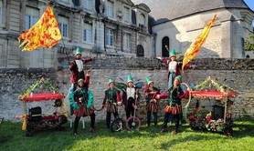 La Cie DREAMLIGHTERS - LA PARADE DES LUTINS DE NOËL LUMINEUSE