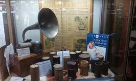 Visite du musée de la Chanson Française