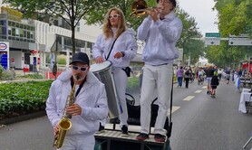 Cie WIM PERCUSSION - TRIO FANFARE saxo trombone percu tambour