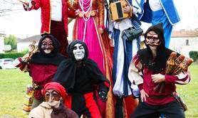 cie les vaguabondes - la marignère- carnaval échassier, comédie,renaissance