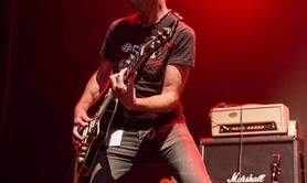 Fred ex Sales Majestés recherche groupe...