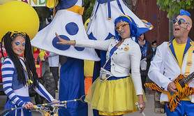 Compagnie MORIQUENDI - DéambulatIon (échassiers, musiciens, jongleurs)