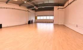 Location studio de 150 m2 - cours / stages / répétitions 