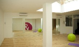 LOCATION TRES BEAU STUDIO POUR TOUT TYPE ACT. ARTISTIQUE -CENTRE VILLE