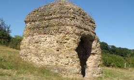 Tour de Grisset, cella d'un temple gallo romain