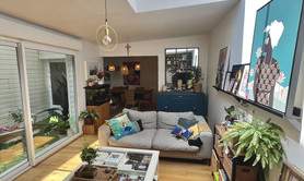 Espace atypique à vendre terrasse & grand sous-sol >5 pièces