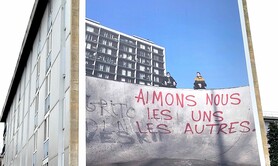 À droite le couteau