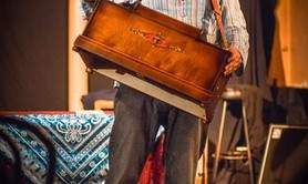 Titi la Rengaine - et son orgue de barbarie