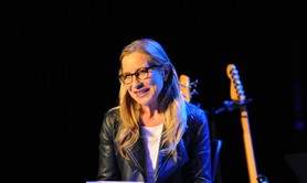 Marie Hélène Janin - J'ai un truc à vous dire !