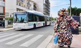  Cie MALOBA - Costume écologique : Canettes, Bouteilles,...