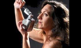 Carol Delgado - Latinas