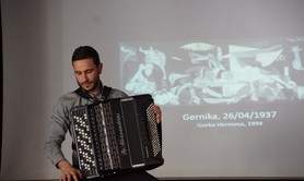 Adriano M - cours d'accordeon chromatique 