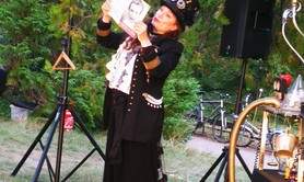 PASCALE CHARRETON Cie - ENTRE PENDULE ET MOULINETTE