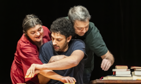 On n'est pas assez nombreux pour jouer Shakespeare