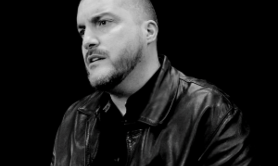  D. WEX - Prestation chanteur Rock en guitare acoustique