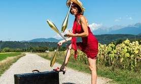 Berenice levy - JONGLEUSE  DE HAUT VOL