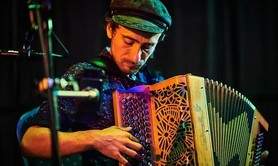 Julien Bohème - Solo  - accordeon & voix
