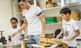 Intervenants en danse et percussions traditionnelles