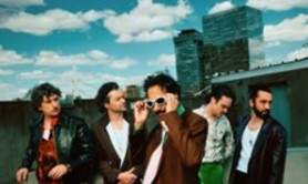 Feu! Chatterton, Tournée