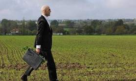 Cie les ELéménts DISPOnibles - Spectacles Dehors/Dedans