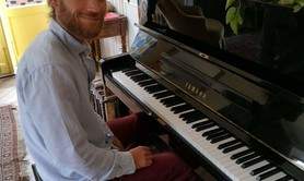 Alfred Landry - Professeur expérimenté de piano tous styles, tous niveaux! 