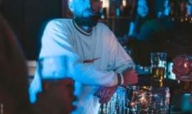 Arthuro - Ravi - Le lieu, Paris