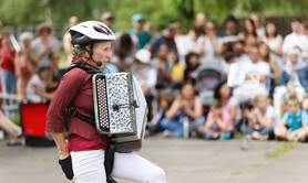 Compagnie Circonvolution - Hypo, Glisse & Mi