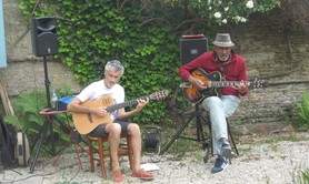 TWO for the ROAD - Duo guitaristes de jazz dispo pour concerts