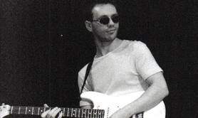 Olivier Olmos - Musicien Professionnel donne cours de guitare tous styles tous niveau