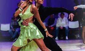 Viatcheslav et Thanique - Couple de danseurs de danses latines et standards