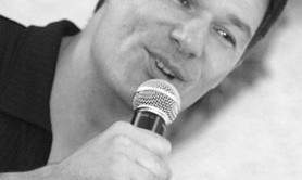 Luc Martinez  - Cours de chant - Piano -  Chorale Gospel -  