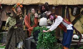 La Compagnie L Aime en Terre - Théâtre de rue et de jardin, familial, contes olfactifs.