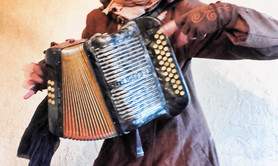 Hugin Munin - Conteur, Echassier, Artiste de Rue 